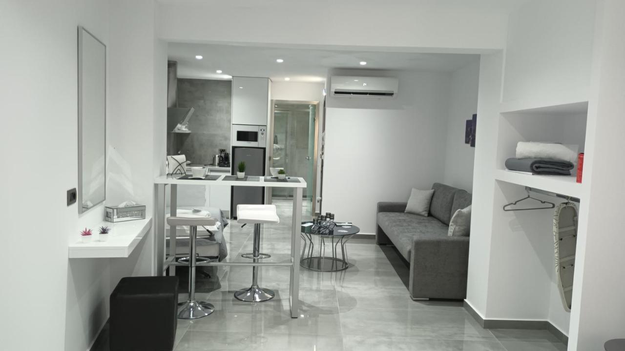 Km Luxury Apart Downtown Heraclión Exterior foto